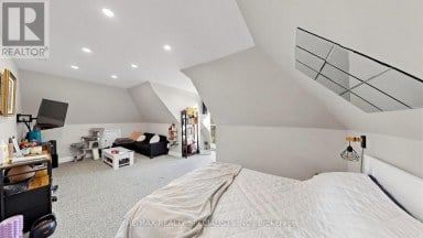 1316 KING STREET E Hamilton (Delta) Ontario photo 33