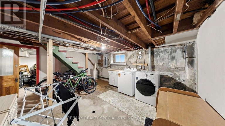 1316 KING STREET E, Hamilton (Delta), Ontario, L8M1H3