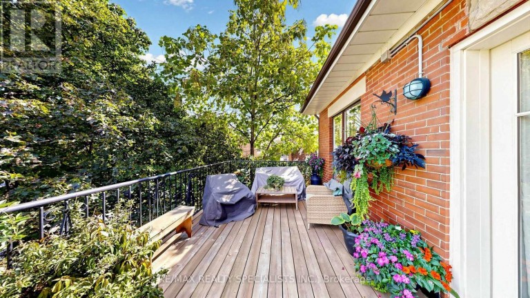 1316 KING STREET E, Hamilton (Delta), Ontario, L8M1H3
