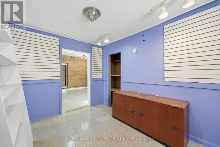160 QUEEN STREET, Scugog (Port Perry), Ontario, L9L1B8