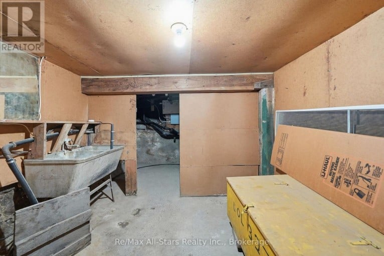 160 QUEEN STREET, Scugog (Port Perry), Ontario, L9L1B8