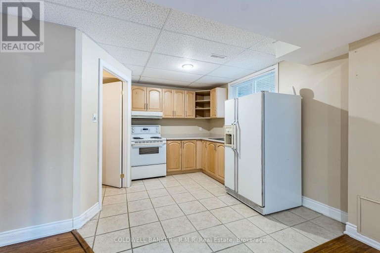 292 UKRAINE ROAD, Mississauga (Fairview), Ontario, L5B3W6