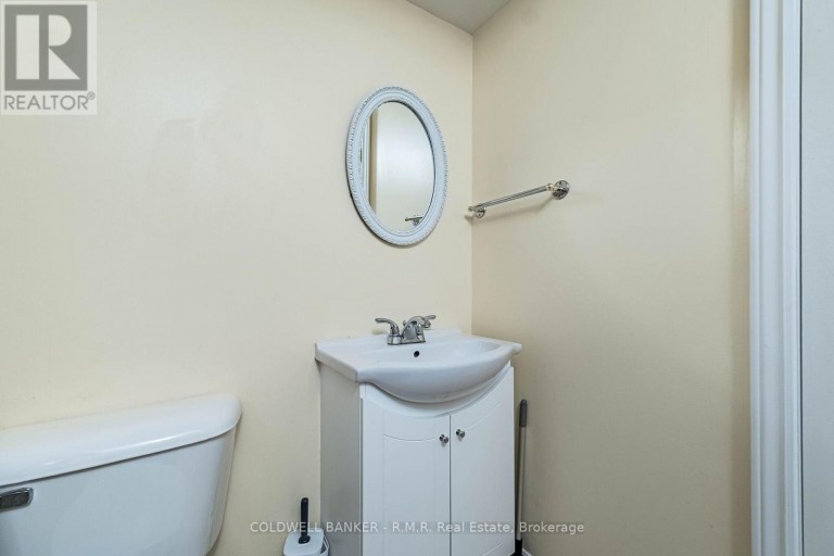 292 UKRAINE ROAD, Mississauga (Fairview), Ontario, L5B3W6