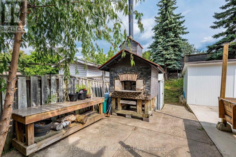 292 UKRAINE ROAD, Mississauga (Fairview), Ontario, L5B3W6