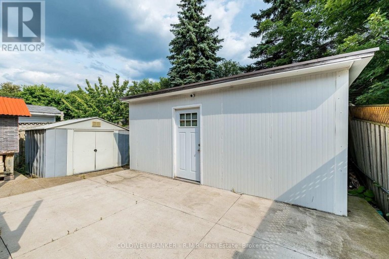 292 UKRAINE ROAD, Mississauga (Fairview), Ontario, L5B3W6