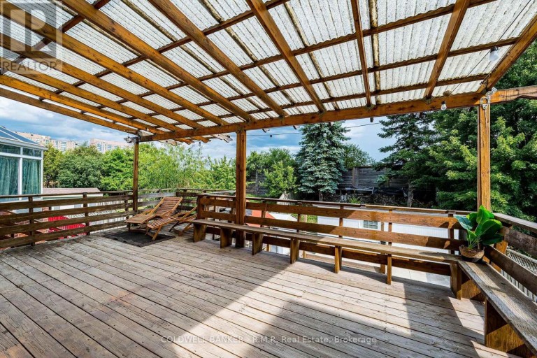 292 UKRAINE ROAD, Mississauga (Fairview), Ontario, L5B3W6