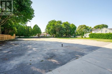 PART 1 MATHEW STREET Cobourg Ontario photo 6