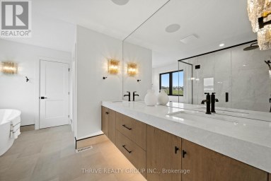 4067 FALLINGBROOK ROAD London South (South V) Ontario photo 21