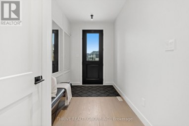 4067 FALLINGBROOK ROAD London South (South V) Ontario photo 3