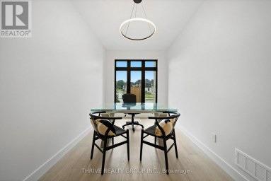 4067 FALLINGBROOK ROAD London South (South V) Ontario photo 6