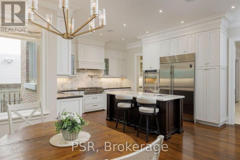 94 MUNRO BOULEVARD, Toronto (St. Andrew-Windfields), Ontario, M2P1C4