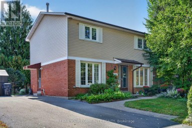 6 STANDBRIDGE COURT Toronto (Malvern) Ontario photo 2