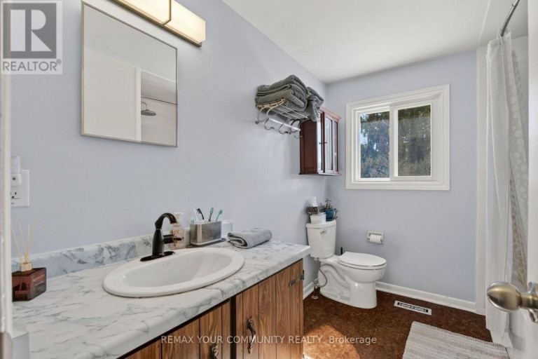 6 STANDBRIDGE COURT, Toronto (Malvern), Ontario, M1B2S5