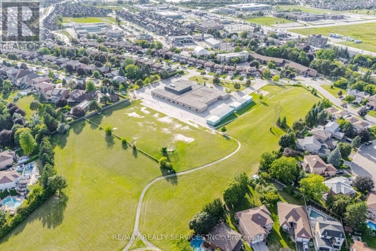46 MAGANI AVENUE, Bradford West Gwillimbury (Bradford), Ontario, L3Z2S3