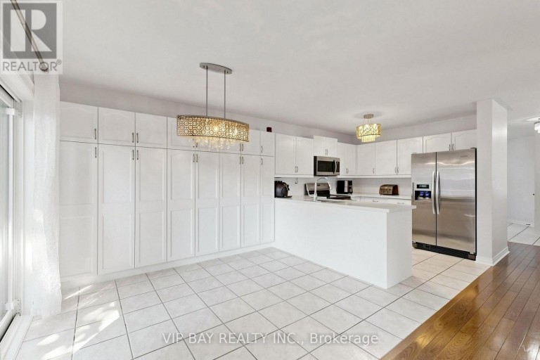 77 AMBERVIEW DRIVE, Georgina (Keswick South), Ontario, L4P3Y3