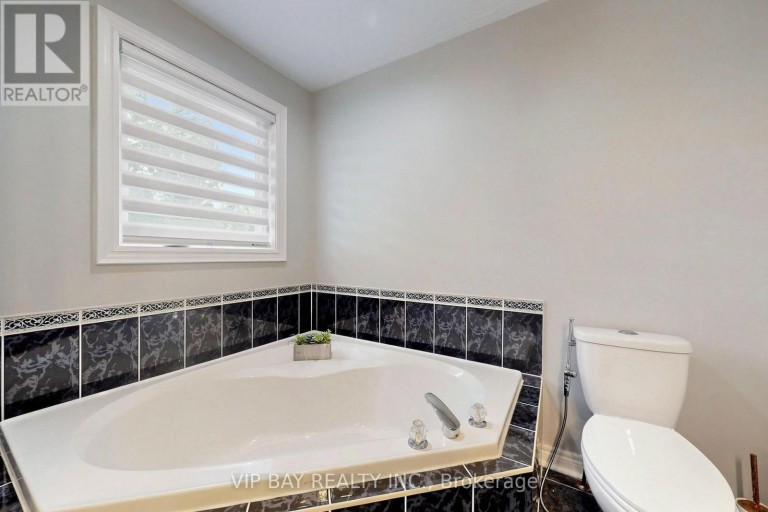 77 AMBERVIEW DRIVE, Georgina (Keswick South), Ontario, L4P3Y3