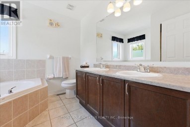 17 WHITE CRESCENT Barrie (Holly) Ontario photo 19