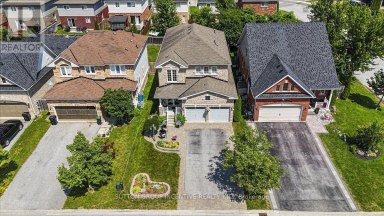 17 WHITE CRESCENT Barrie (Holly) Ontario photo 2