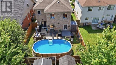 17 WHITE CRESCENT Barrie (Holly) Ontario photo 44