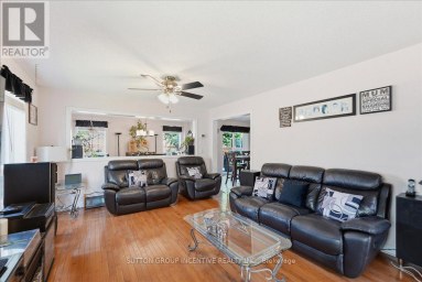 17 WHITE CRESCENT Barrie (Holly) Ontario photo 6