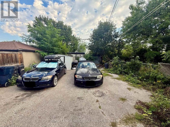 83 ASHBURNHAM ROAD, Toronto (Corso Italia-Davenport), Ontario, M6H2K6
