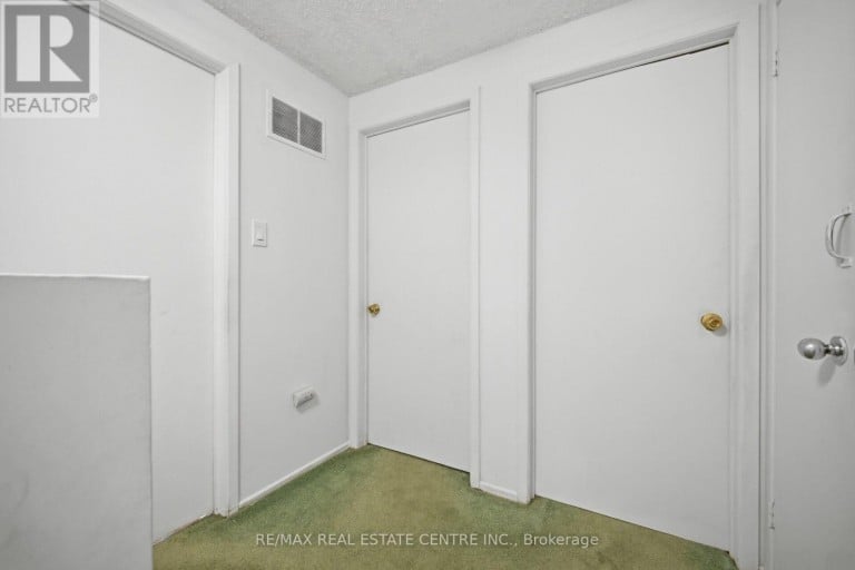 13 DAFOE CRESCENT, Brampton (Fletcher's West), Ontario, L6Y2L1