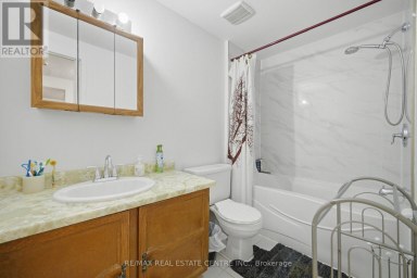 13 DAFOE CRESCENT Brampton (Fletcher's West) Ontario photo 31