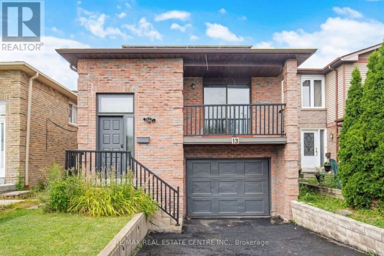 13 DAFOE CRESCENT, Brampton (Fletcher's West), Ontario, L6Y2L1