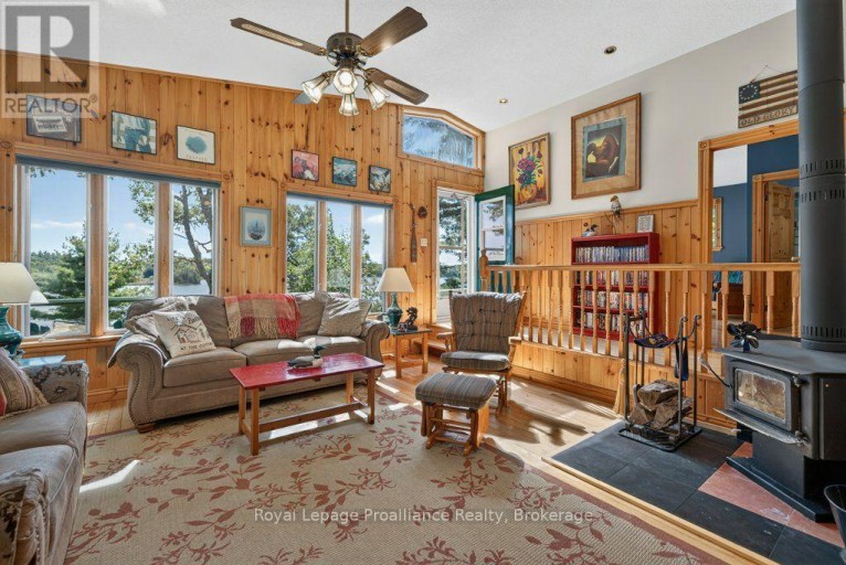 1231 CHIMNEY POINT LANE, Central Frontenac, Ontario, K0H1B0