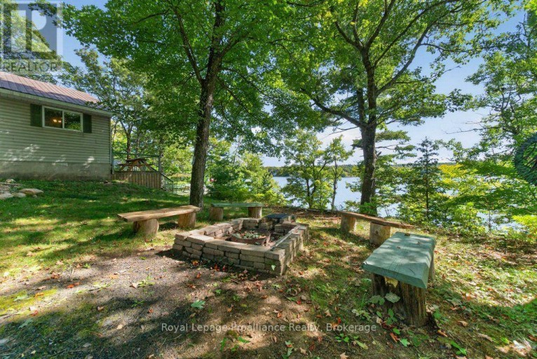1231 CHIMNEY POINT LANE, Central Frontenac, Ontario, K0H1B0
