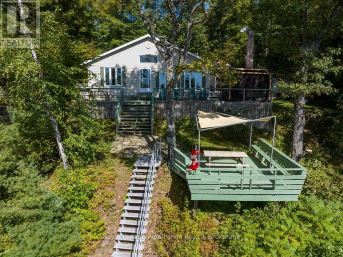 1231 CHIMNEY POINT LANE, Central Frontenac, Ontario, K0H1B0