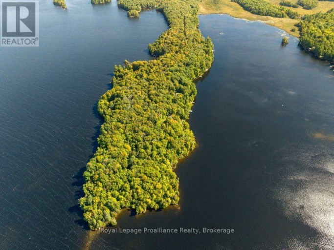 1231 CHIMNEY POINT LANE, Central Frontenac, Ontario, K0H1B0