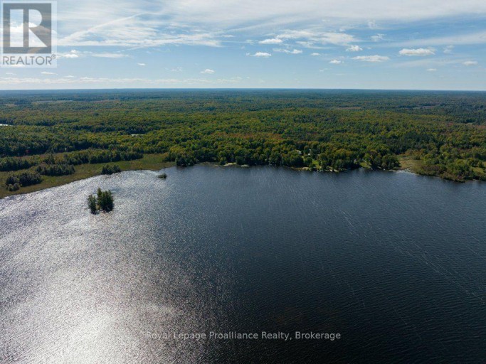 1231 CHIMNEY POINT LANE, Central Frontenac, Ontario, K0H1B0