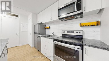42 - 1740 SIMCOE STREET N Oshawa (Samac) Ontario photo 3
