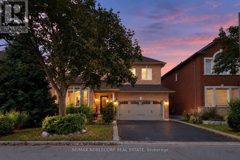 15 WOODLAND TRAIL COURT, Vaughan (Islington Woods), Ontario, L4L9H9