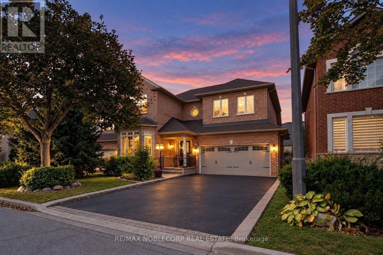 15 WOODLAND TRAIL COURT, Vaughan (Islington Woods), Ontario, L4L9H9