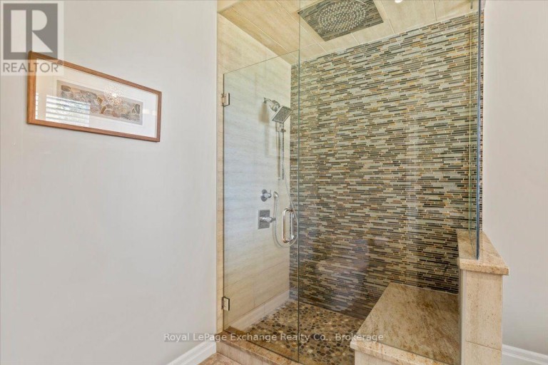 119 UPPER LORNE BEACH ROAD, Kincardine, Ontario, N0G2T0