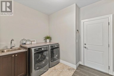 119 UPPER LORNE BEACH ROAD Kincardine Ontario photo 17
