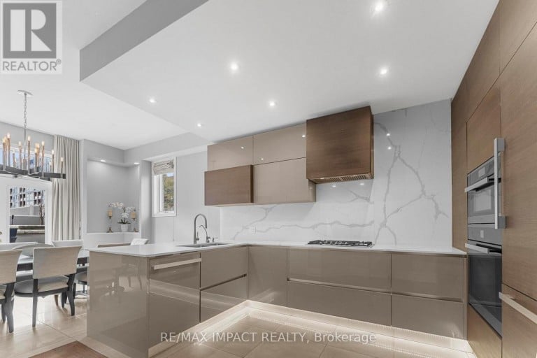 13 - 260 RUSSELL HILL ROAD, Toronto (Casa Loma), Ontario, M4V2T2
