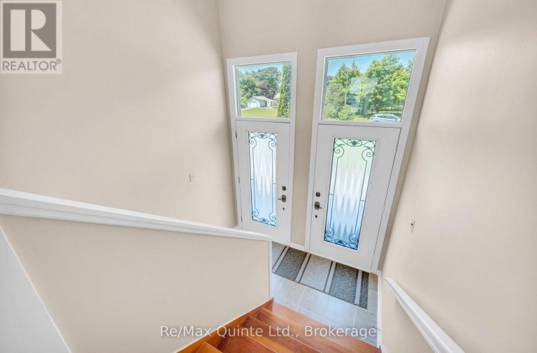 132 HISCOCK SHORES ROAD, Prince Edward County (Ameliasburg Ward), Ontario, K0K1L0