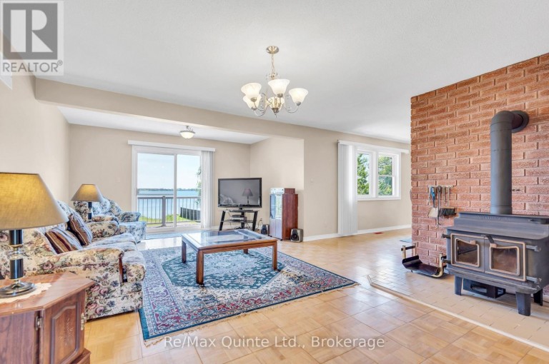 132 HISCOCK SHORES ROAD, Prince Edward County (Ameliasburg Ward), Ontario, K0K1L0