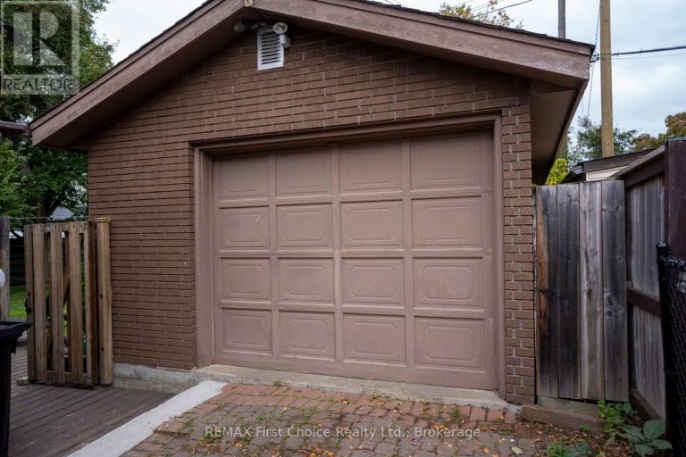 96 STARDUST CRESCENT, Thunder Bay (Grandview), Ontario, P7A6G8