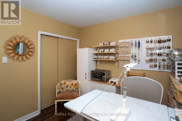 96 STARDUST CRESCENT, Thunder Bay (Grandview), Ontario, P7A6G8