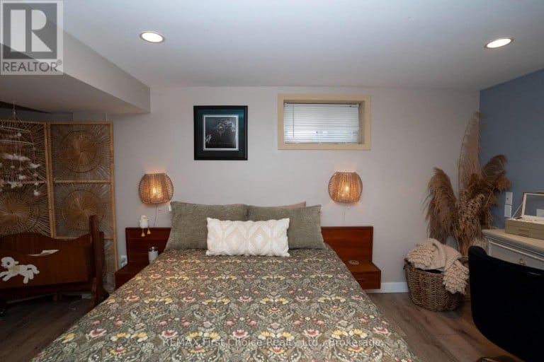 96 STARDUST CRESCENT, Thunder Bay (Grandview), Ontario, P7A6G8