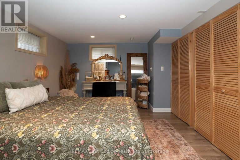 96 STARDUST CRESCENT, Thunder Bay (Grandview), Ontario, P7A6G8