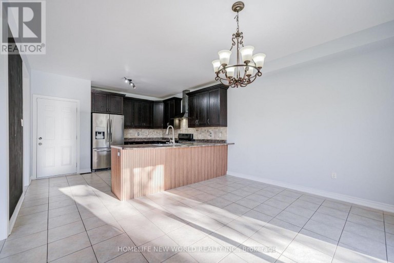 146 ART WEST AVENUE, Newmarket (Woodland Hill), Ontario, L3X0C1