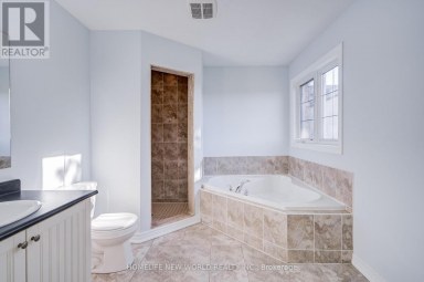146 ART WEST AVENUE Newmarket (Woodland Hill) Ontario photo 31
