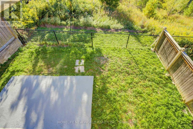 146 ART WEST AVENUE, Newmarket (Woodland Hill), Ontario, L3X0C1