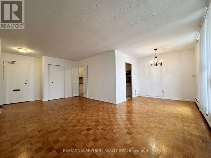 809 - 35 TOWERING HEIGHTS BOULEVARD, St. Catharines (Glendale/Glenridge), Ontario, L2T3G9