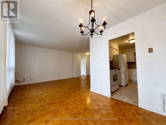 809 - 35 TOWERING HEIGHTS BOULEVARD St. Catharines (Glendale/Glenridge) Ontario photo 3